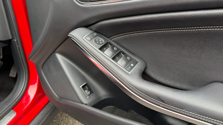 Mercedes-Benz GLA 200d Sport 5dr Diesel Hatchback